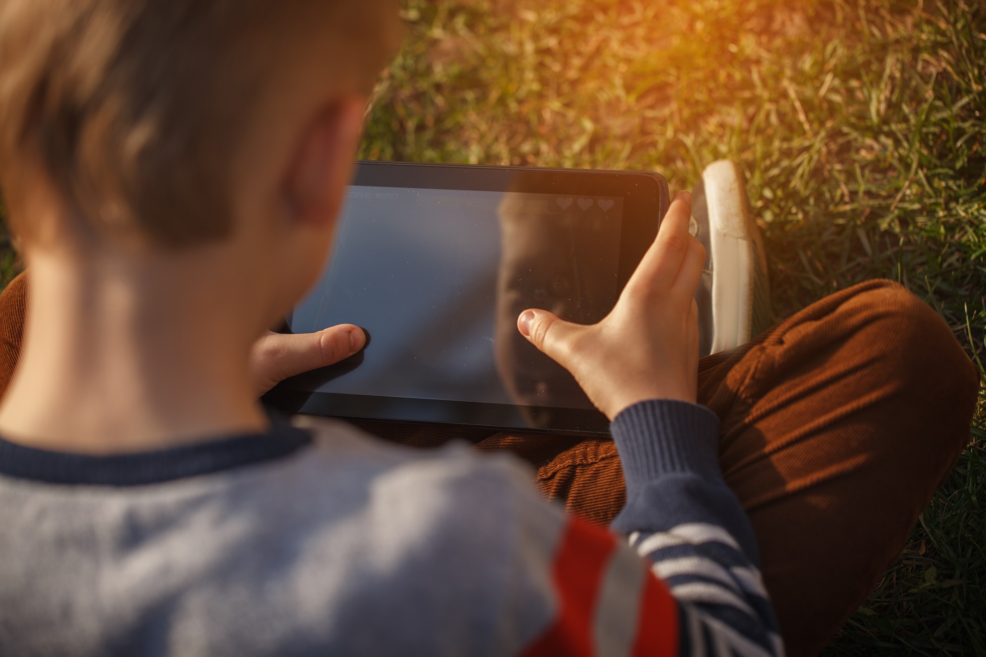 new-screen-time-guidelines-for-children-infographic